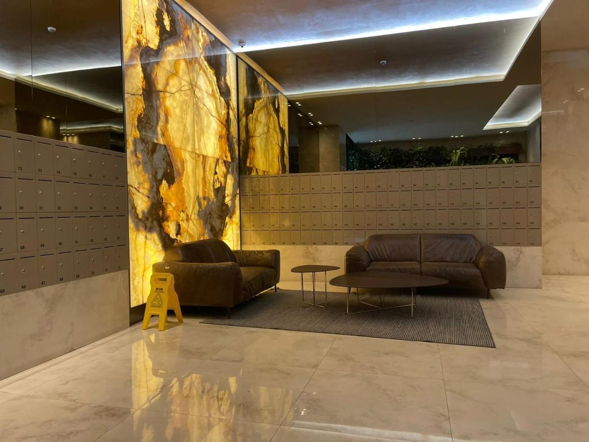 Ambassador Skyline Apartments Тирана Екстериор снимка