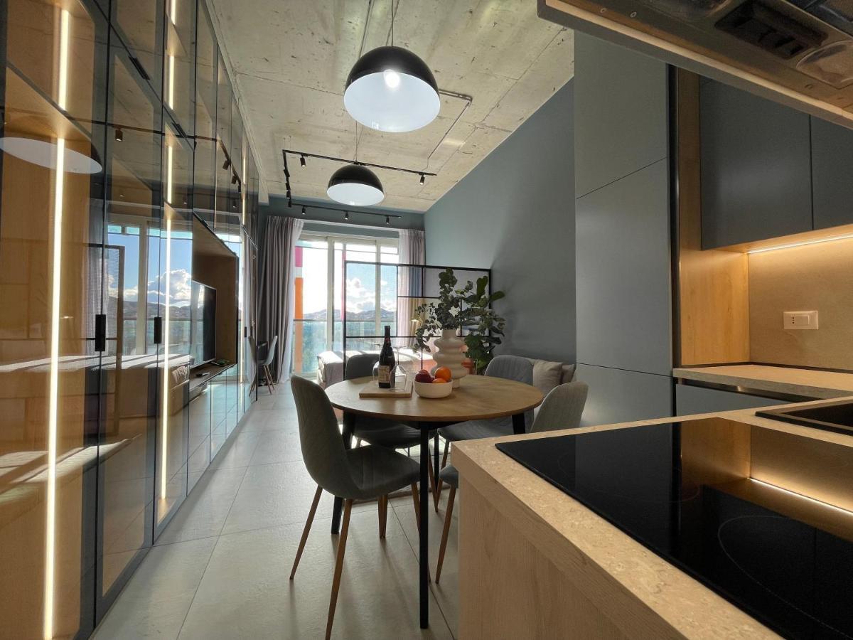 Ambassador Skyline Apartments Тирана Екстериор снимка