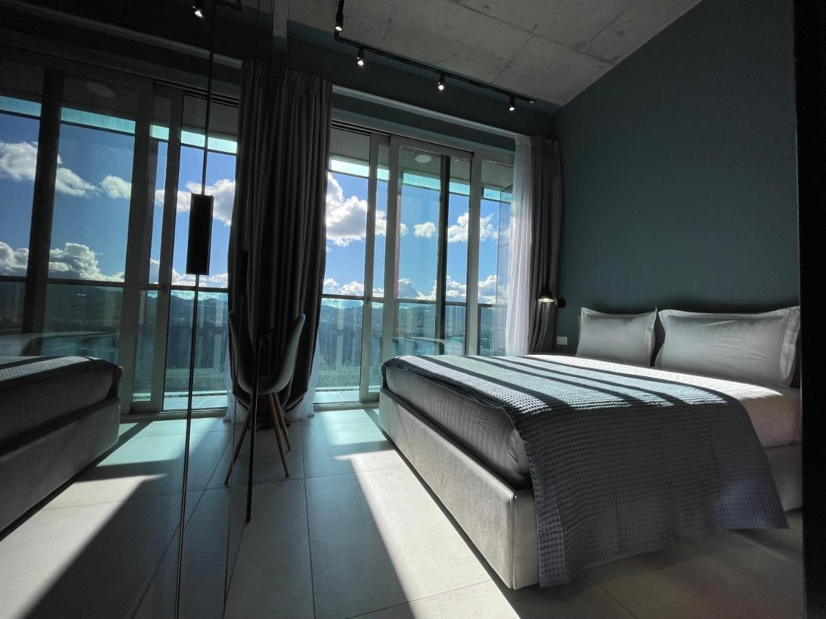 Ambassador Skyline Apartments Тирана Екстериор снимка