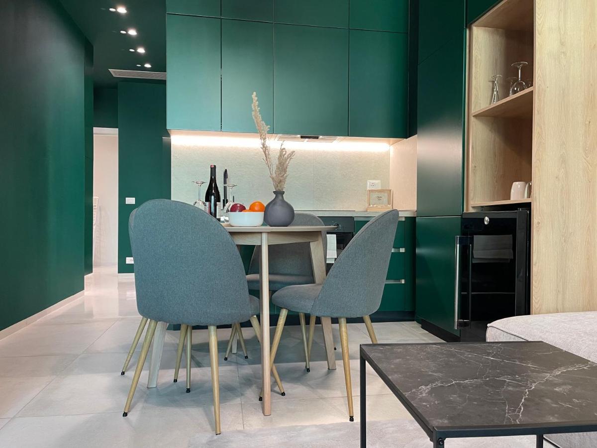 Ambassador Skyline Apartments Тирана Екстериор снимка