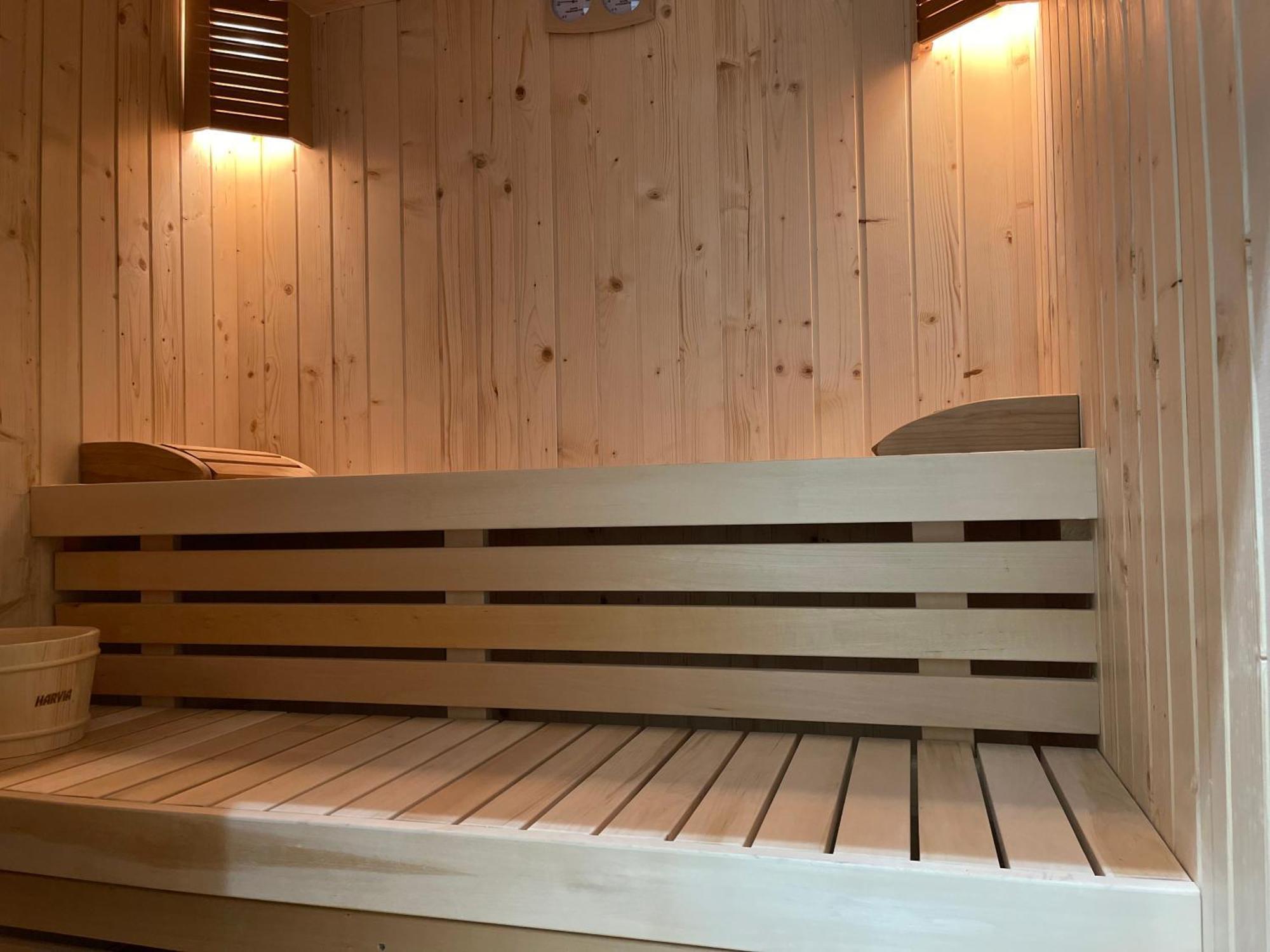 Ambassador Skyline Apartments Тирана Екстериор снимка