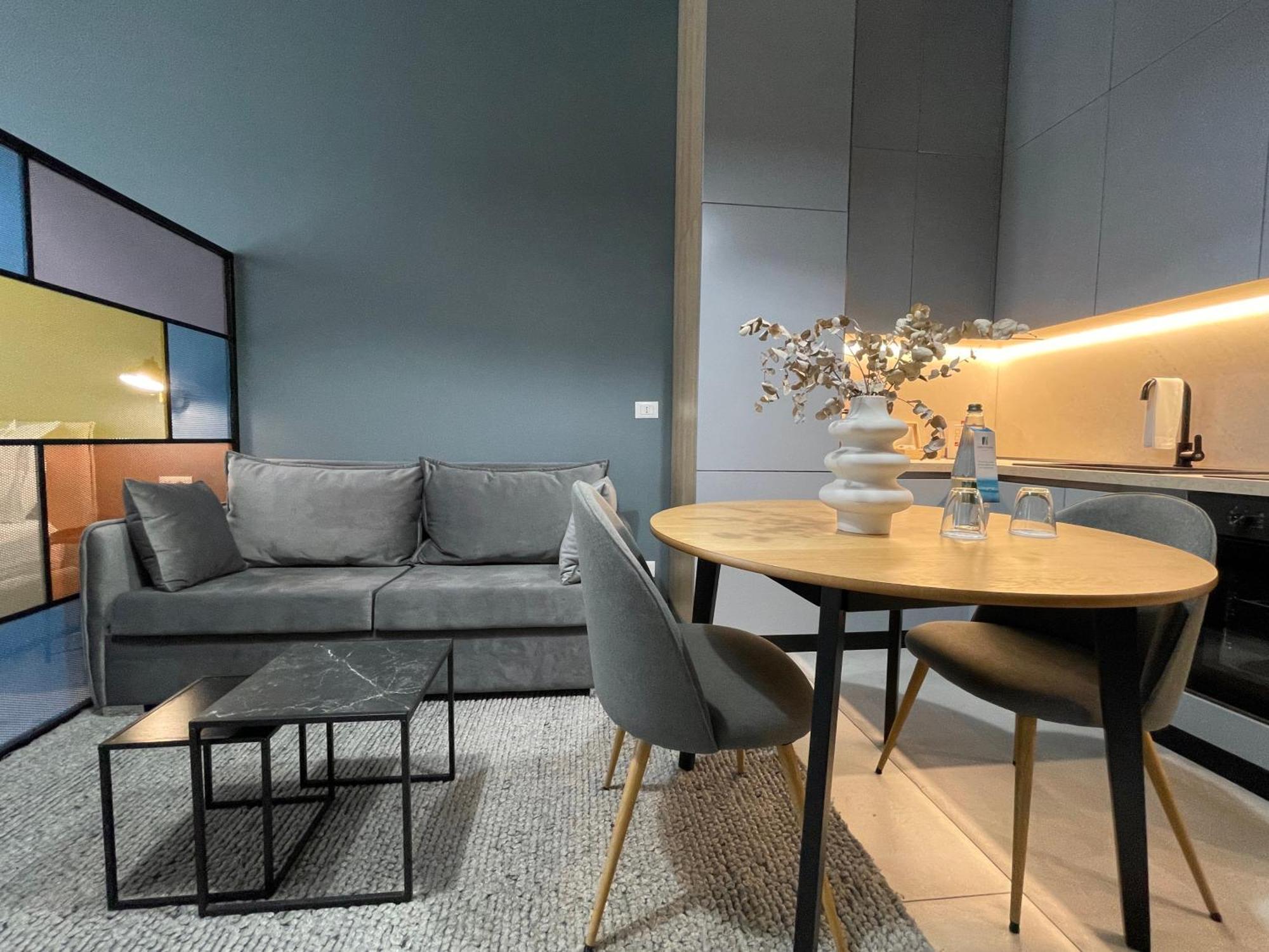 Ambassador Skyline Apartments Тирана Екстериор снимка