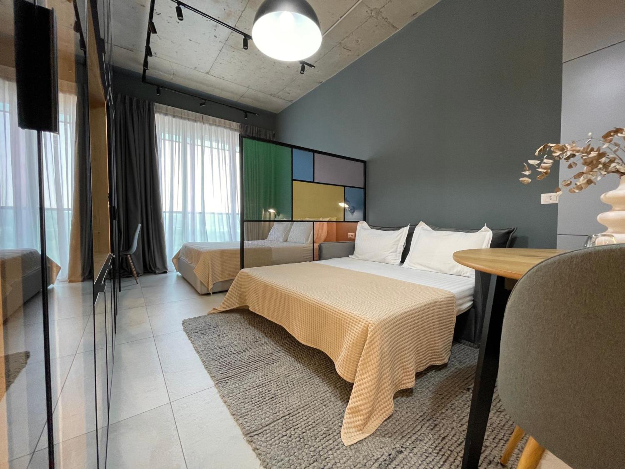 Ambassador Skyline Apartments Тирана Екстериор снимка